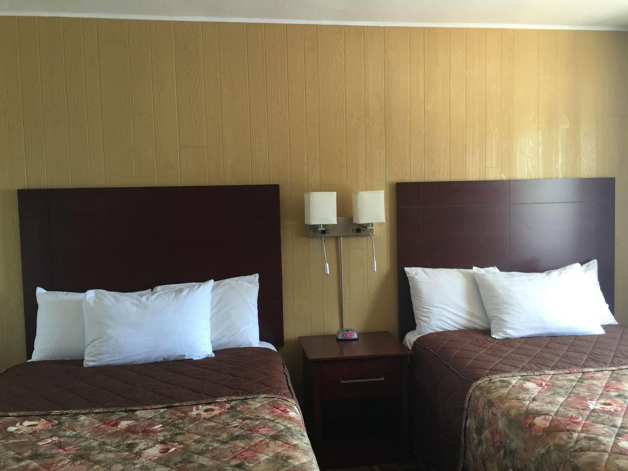 Tweed Park Place Motel & Suites المظهر الخارجي الصورة
