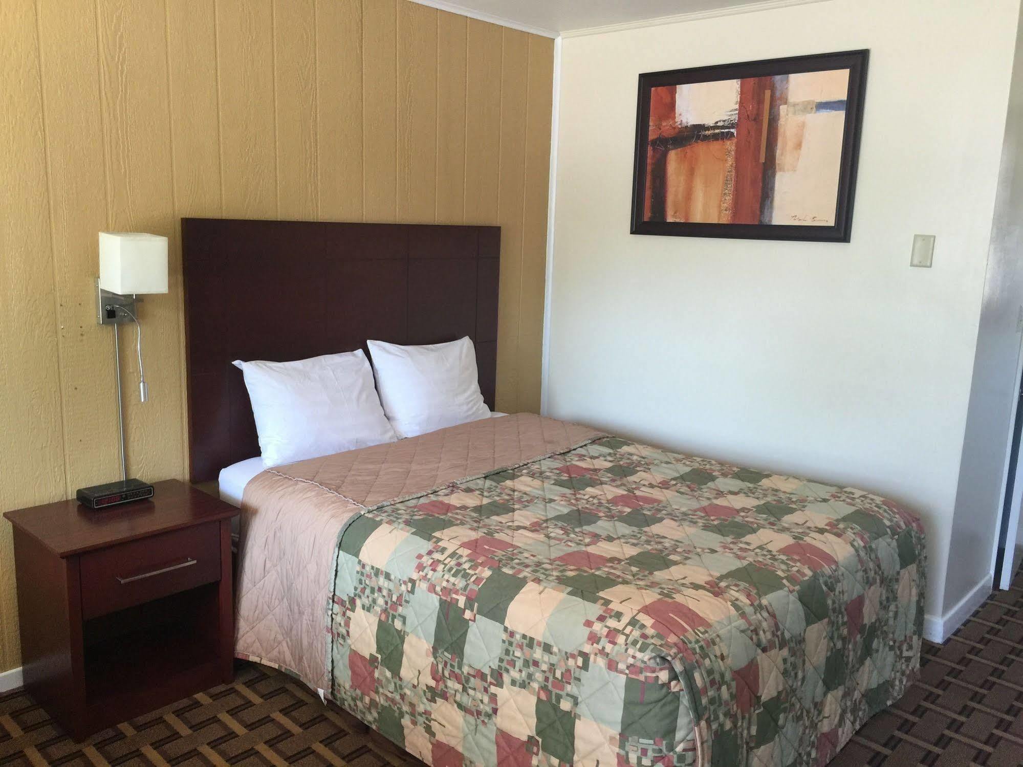 Tweed Park Place Motel & Suites المظهر الخارجي الصورة