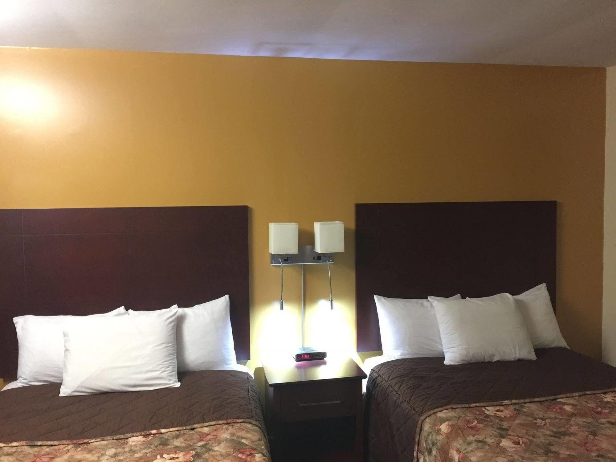 Tweed Park Place Motel & Suites المظهر الخارجي الصورة